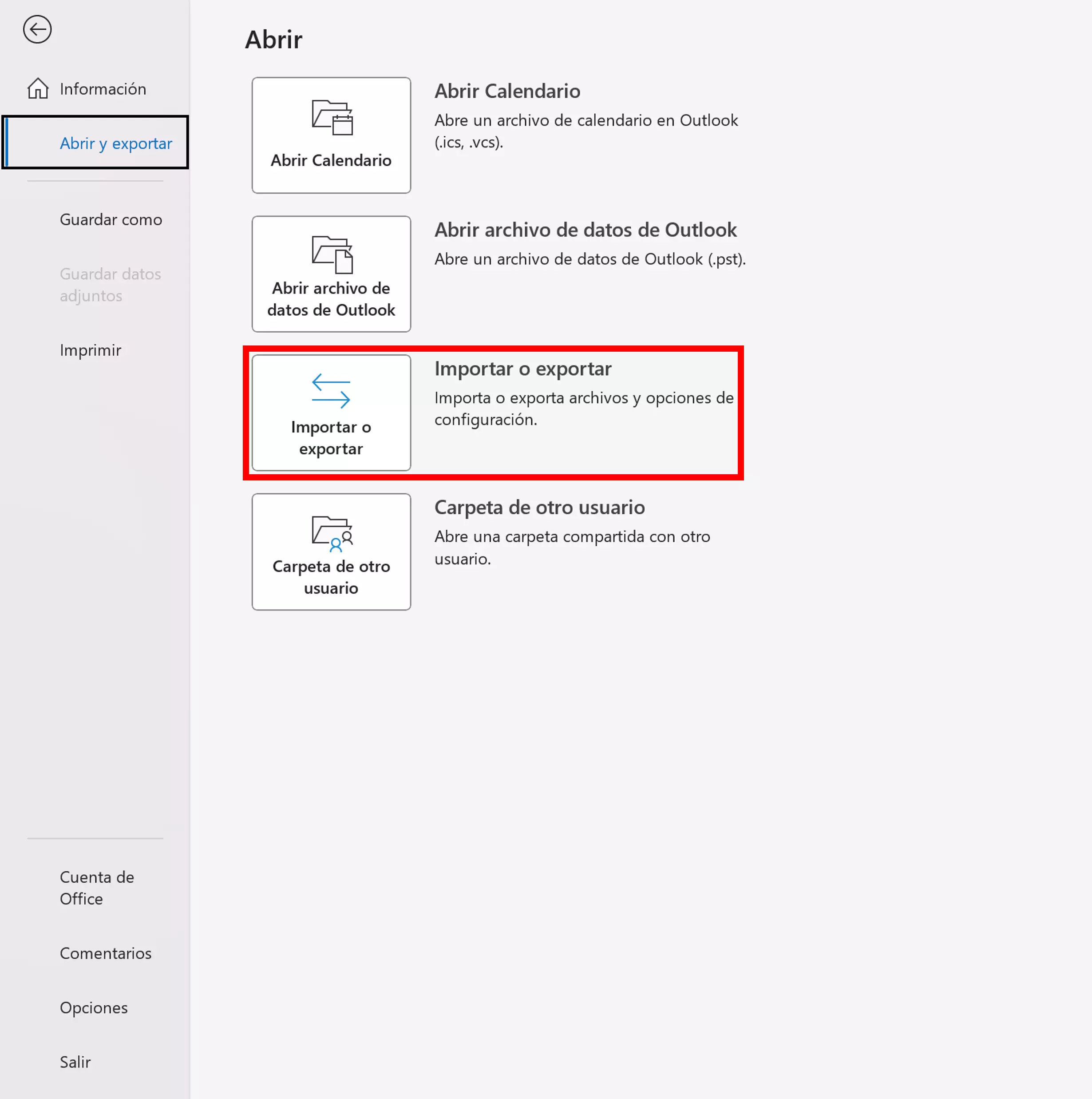 Menú “Abrir” de Outlook, que se encuentra en “Archivo” > “Abrir y exportar”